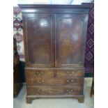 Georgian flamed mahogany Linen press with drop loop handles on 5 drawers