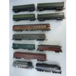 Collection of '00' / 'H0' model railway rolling stock to include New York Central by Bachmann and