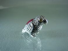 Sterling silver parrot pincushion with glass eyes, total approx weight 12.9g