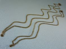 Two Hallmarked 375 9ct Gold necklaces (Total weight approx 9.1g)