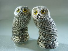 Pair of owl-shaped condiments with glass eyes stamped 800. Weight approx 104.5g