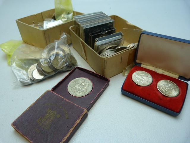 Collection of coins to include Crowns and foreign coins