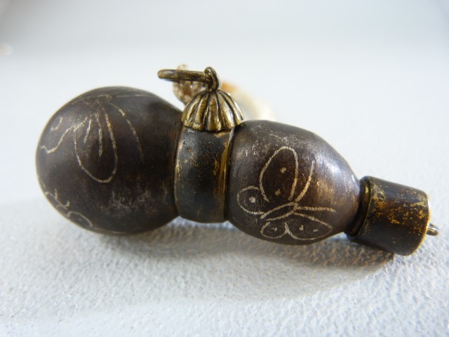 Oriental (possibly Japanese) powder flask formed of two metallic spheres and with fitted cap. - Image 2 of 4