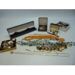 Selection of Costume jewellery to include an Amber coloured necklace and a Silver Filigree