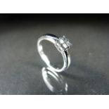 18ct White Gold Diamond cluster ring comprising Four diamonds of approx 30pts