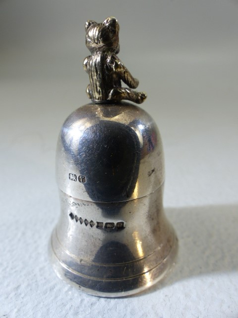 Hallmarked silver trinket piece in the form of a bell with bear on top. Birmingham, Harman Brothers - Image 2 of 4