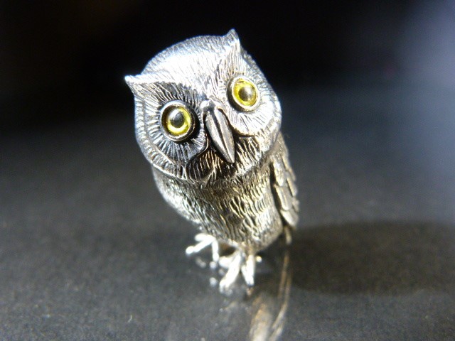 Silver figure of an Owl with Glass eyes stamped Sterling