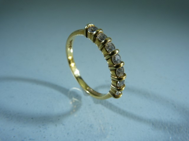 18ct Gold 7 Stone Diamond set ring Approx weight - 2.9g and Size - P - Image 2 of 5
