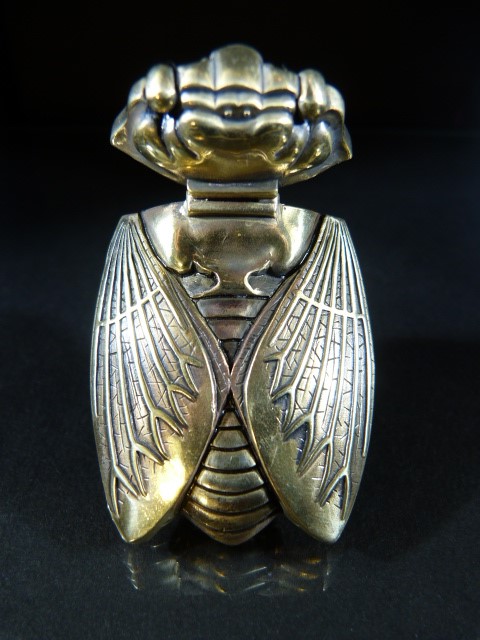Brass Vesta case in the form of a Scarab Beetle - Image 7 of 9
