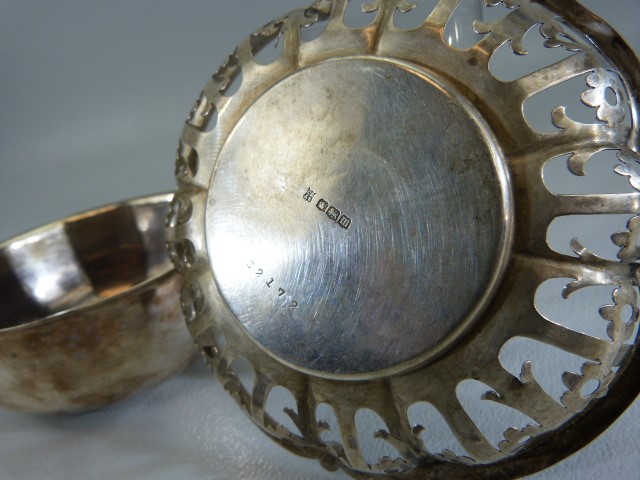 Hallmarked silver pierced work dish - Sheffield Cooper Brothers & Sons Ltd 1929 (approx weight - Image 5 of 10