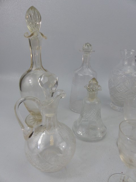 Selection of Antique glassware to include miniature decanters and oil pourers - Image 3 of 4
