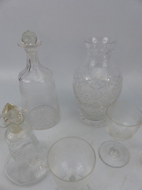 Selection of Antique glassware to include miniature decanters and oil pourers - Image 4 of 4