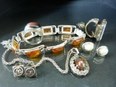 Collection of Silver and silver coloured jewellery to include silver ring, pendant, Amber bracelet