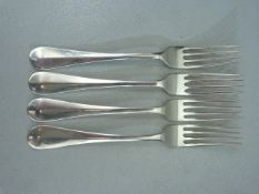 Hallmarked silver forks (4) - Walker and Hall 1909. Approx weight - 167.2