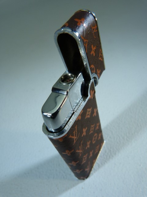 Louis Vuitton lighter - Image 2 of 3