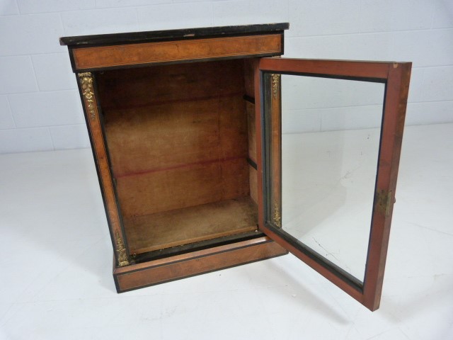19th Century ormolu mounted Burr Walnut Miniature Display cabinet - Image 4 of 4