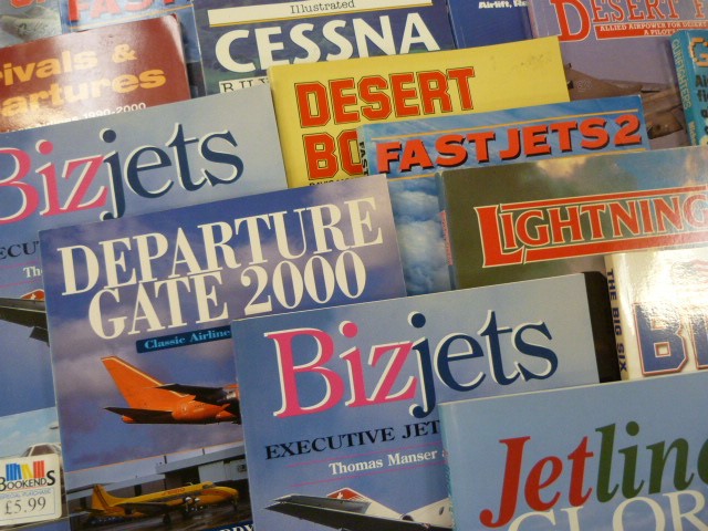Osprey and Airlife Books: A lot of 27 books including Early American Jetliners, Yeovilton, Long - Image 2 of 7