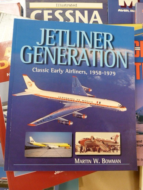 Osprey and Airlife Books: A lot of 27 books including Early American Jetliners, Yeovilton, Long - Image 5 of 7