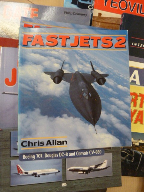 Osprey and Airlife Books: A lot of 27 books including Early American Jetliners, Yeovilton, Long - Image 7 of 7
