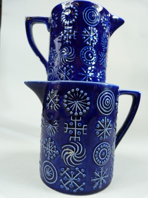 Two Small Blue Portmeirion jugs - Image 4 of 5