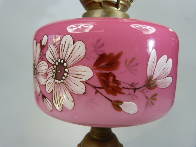 Edwardian Oil lamp with pink scallop edged shade. The Font decorated with hand-painted clematis type - Image 5 of 6