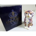 Royal Crown Derby paperweight kitten in original box