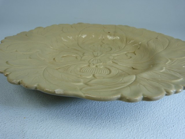 Victorian Pottery earthenware moulded plate with central flower and leaf decoration. - Image 3 of 4