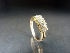 18ct yellow gold diamond ring set with ten diamonds of approx .4pts