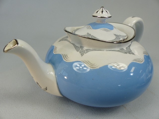 Spode Copeland's Bachelor set on sky blue ground with Gull Design. Comprising of Teapot, Two milk - Image 5 of 6