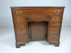 Mahogany ladies Pedestal Desk