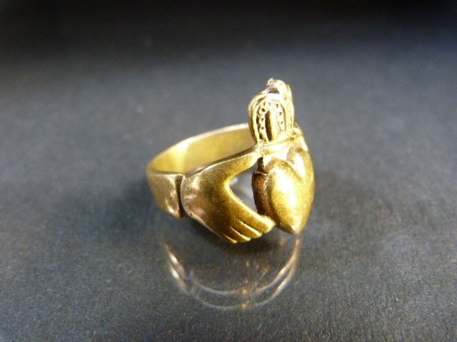 Military sweetheart ring made from brass - Approx size R 1/2 - Image 5 of 8