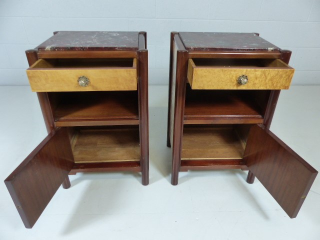 Pair of Art Deco Burr maple and mahogany marble toped bedside cabinets - Image 4 of 10