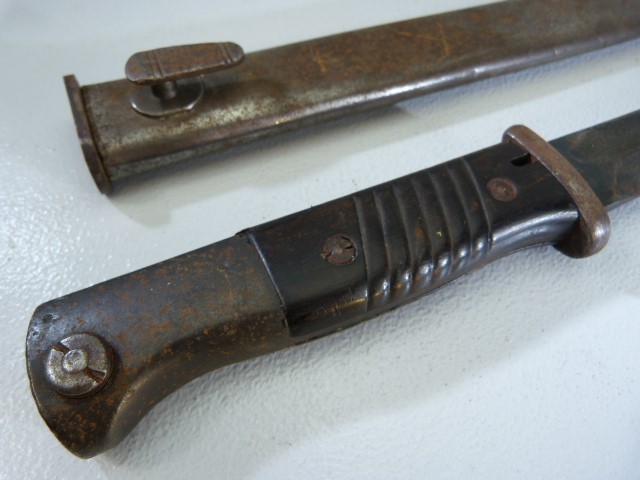 German WW1 Bayonet stamped to blade Corts Sohn. with metal scabbard 25cm - Image 2 of 2