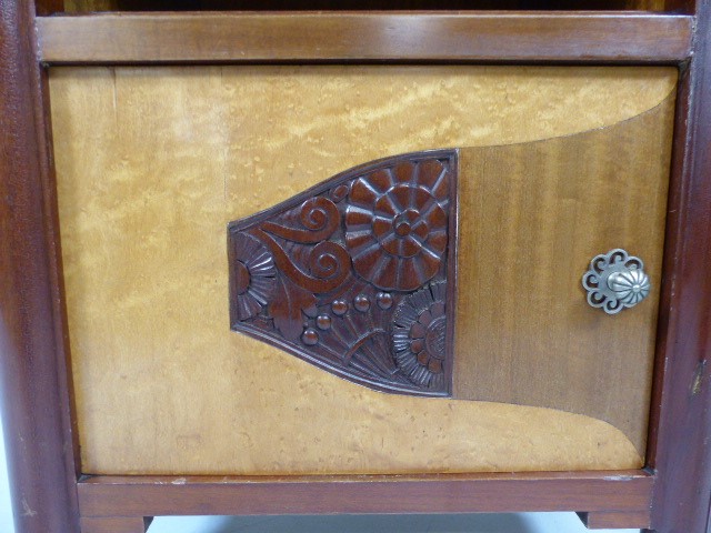 Pair of Art Deco Burr maple and mahogany marble toped bedside cabinets - Image 3 of 10