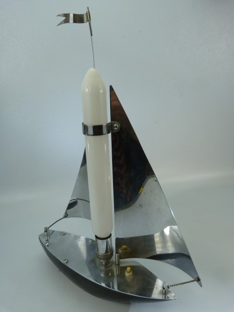 Vintage light in the form of a chrome ship - Image 6 of 6