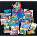 15 x tinplate and plastic mechanical and battery operated toys by various Chinese, Eastern