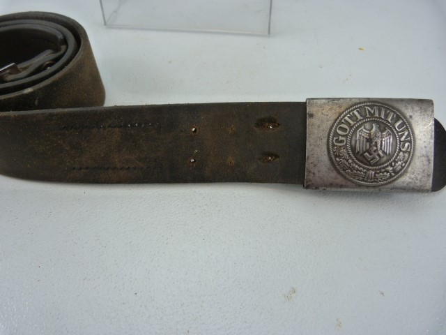German Second World War Third Reich leather belt and buckle, with metal buckle embossed ' Gott - Image 2 of 3