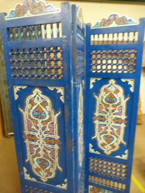 Moroccan / Middle Eastern hand painted three fold screen with panels. - Image 2 of 4