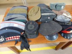 MILITARIA - Large collection of military flat caps etc to include scottish