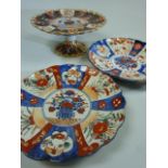 Imari Tazza along with two Imari plates (3)