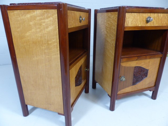 Pair of Art Deco Burr maple and mahogany marble toped bedside cabinets - Image 8 of 10