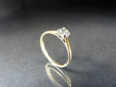 18ct yellow gold Solitare Diamond ring of approx 25 pts