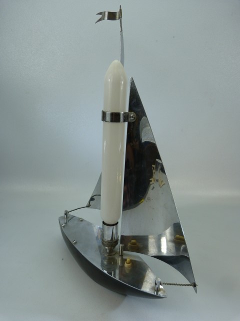 Vintage light in the form of a chrome ship - Image 2 of 6