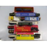 Selection of Hornby OO HO boxed carriages and Triang 'HO' carriages