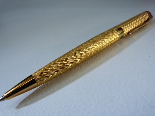 Waterman gold plated ballpoint pen, the engine turned body with twist mechanism - Image 4 of 5