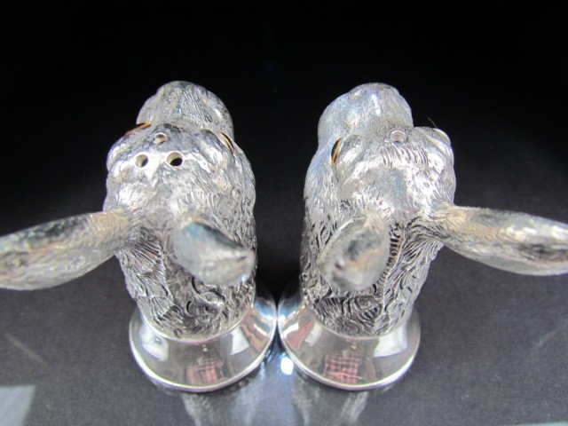 Pair of condiments in the form of rabbits with glass eyes stamped 800 - Image 4 of 5