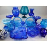 Selection of Blue Glassware to include a glass piggy bank etc
