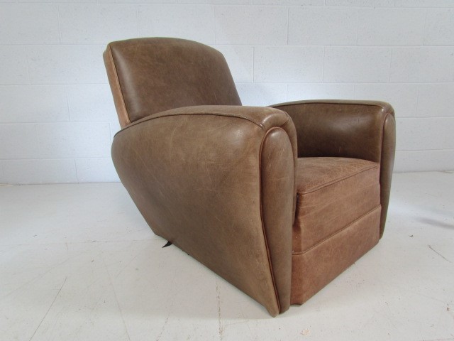 Low tan leather club chair - Image 4 of 8