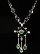 9ct Gold Negligee ladies necklace set with seed pearls and Peridot