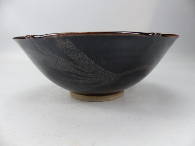 Simon Eeles a Studio Pottery bowl decorated with flora. - Image 3 of 4